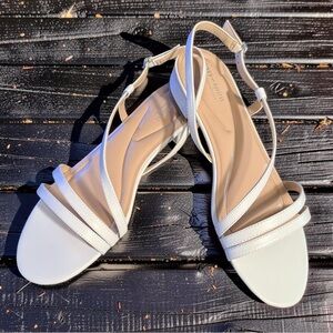 Easy Spirit NWT Sz 11M Glenni White Strappy Slingback Flat Dress Sandals (SH291)